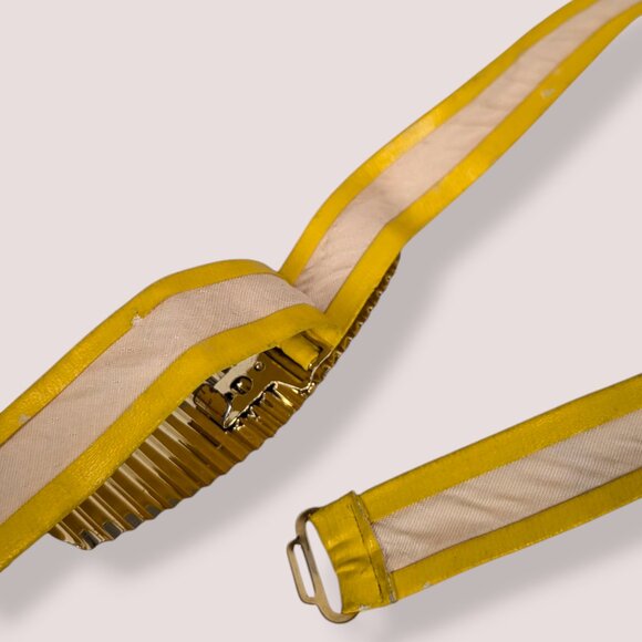 V. Yellow Faux Leather Metal Front Belt - Picture 6 of 7